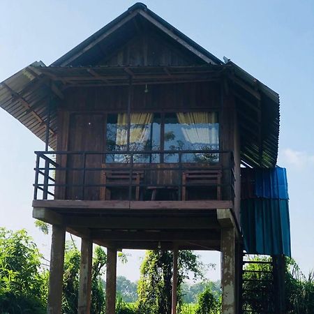 Sigiriya Paddy Field Hut Villa Eksteriør bilde